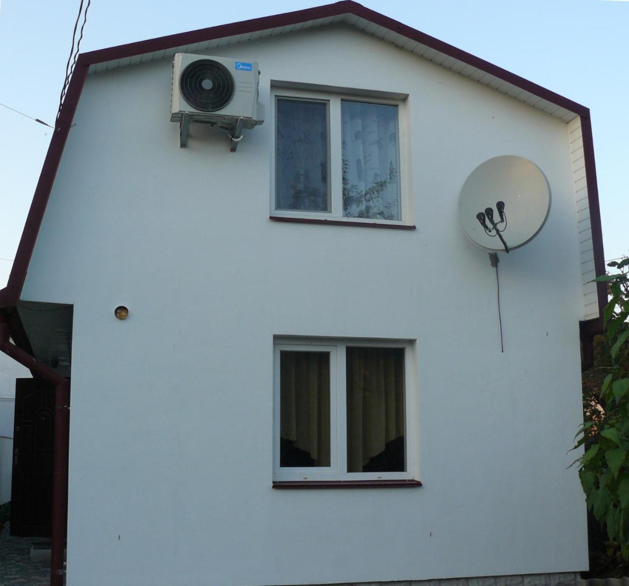 Hostynnyi Botsiun Hotel Dubno Exterior photo
