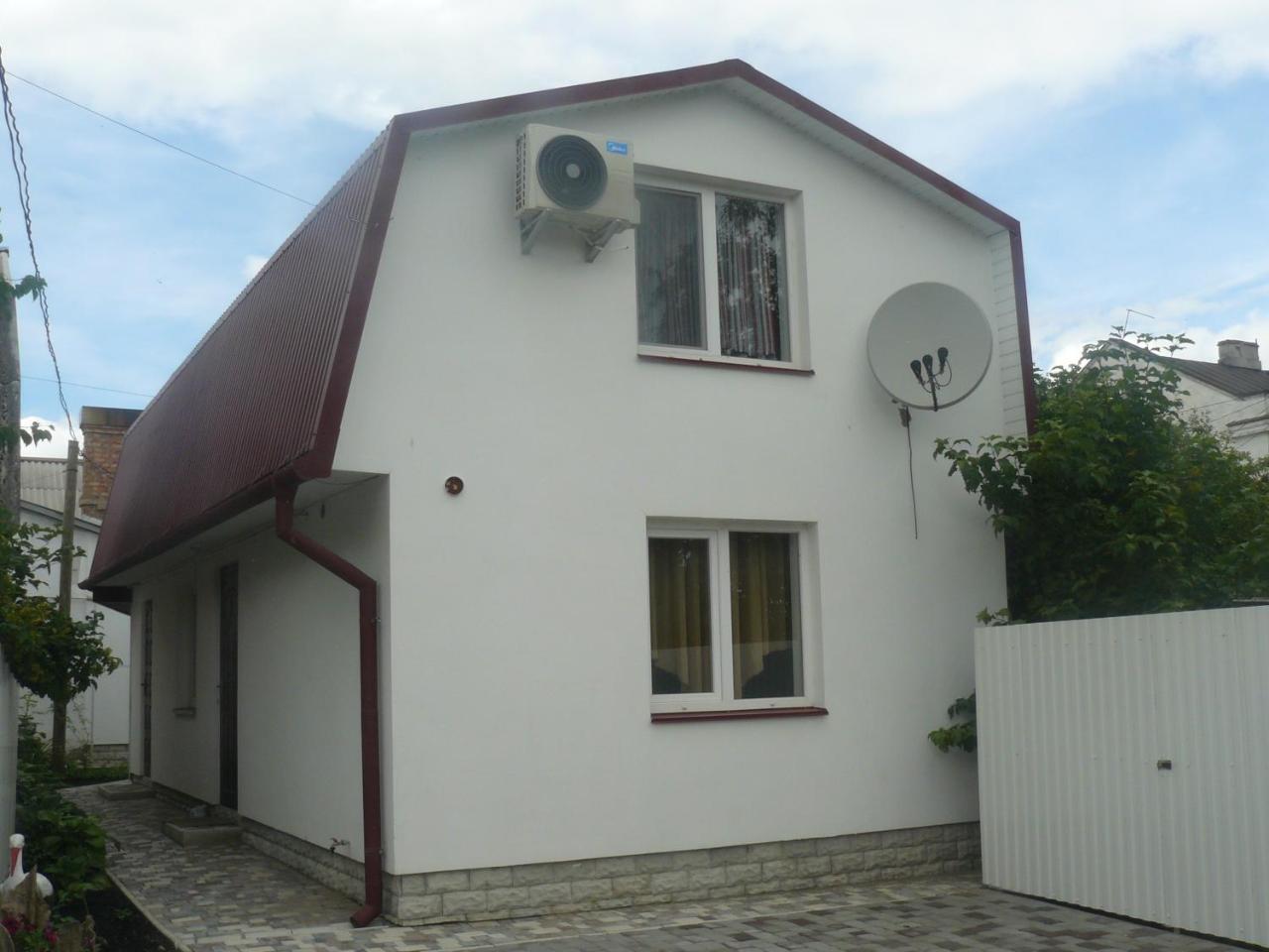 Hostynnyi Botsiun Hotel Dubno Exterior photo